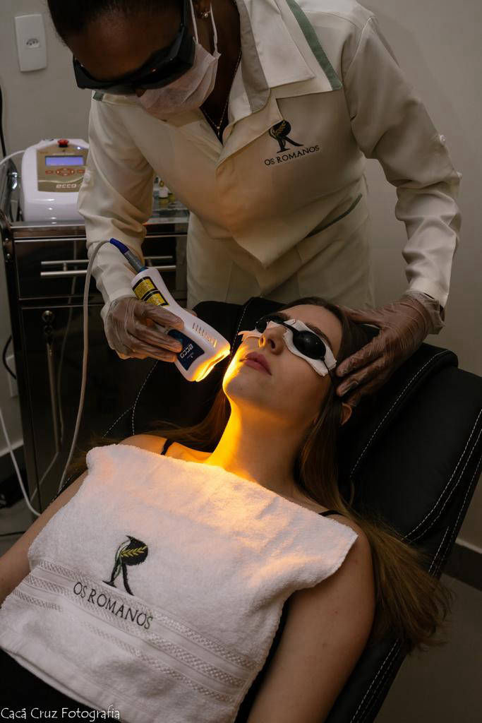 Os Romanos • Centro de Terapia Capilar e Estética