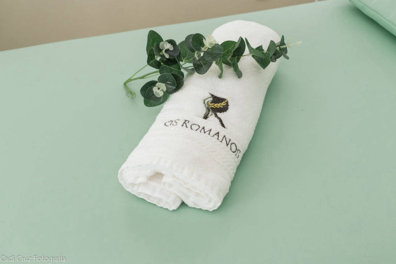 Os Romanos • Centro de Terapia Capilar e Estética